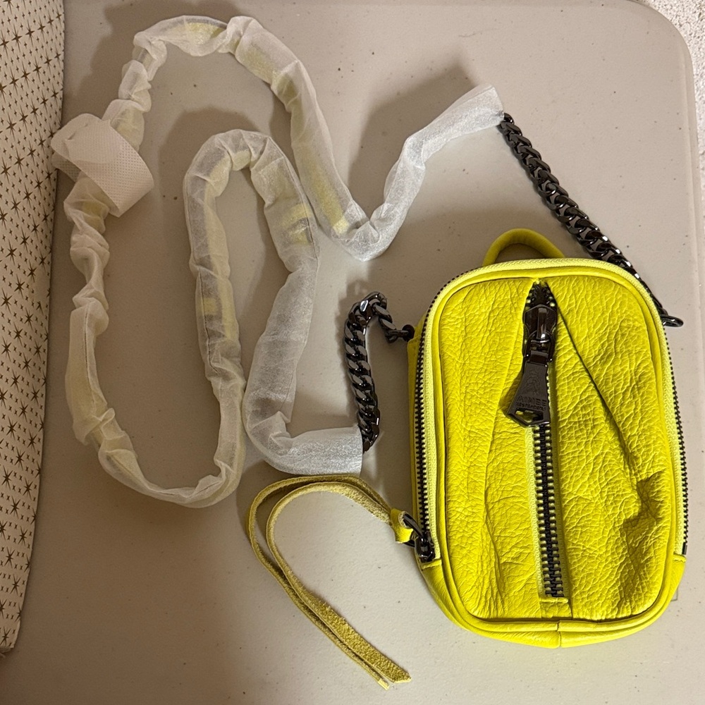 NEW TAMITHA PHONE CROSSBODY WITH RFID Neon Citrine Lime Yellow Bag with Chain